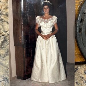 Neiman Marcus Ivory Bridal Gown